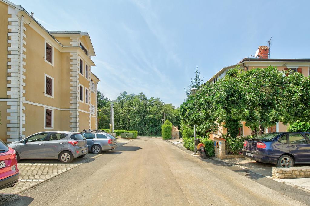 Apartments Vera Умаг Екстериор снимка