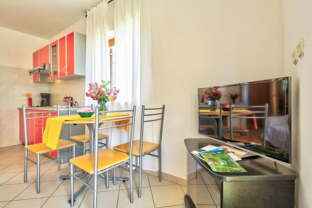 Apartments Vera Умаг Екстериор снимка